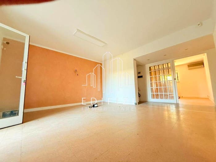 Appartamento trilocale in vendita in Marina di Massa Centro, Massa