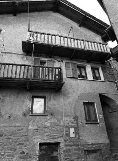 Appartamento trilocale in vendita in Via Hugonin, Centro, Chatillon