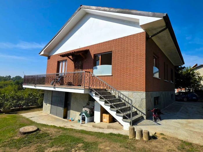 Casa quadrilocale in vendita in Strada Salairolo, Revigliasco d'Asti