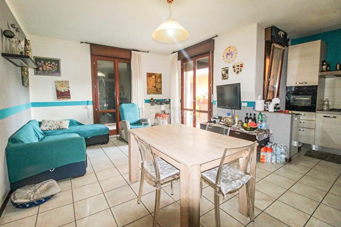 Appartamento trilocale in vendita in Via Viazza, San Prospero