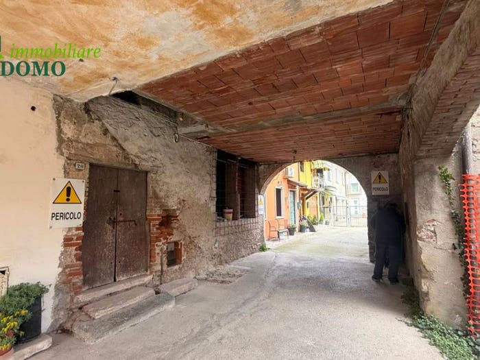 Casa con 6 locali in vendita in Centro, Malo