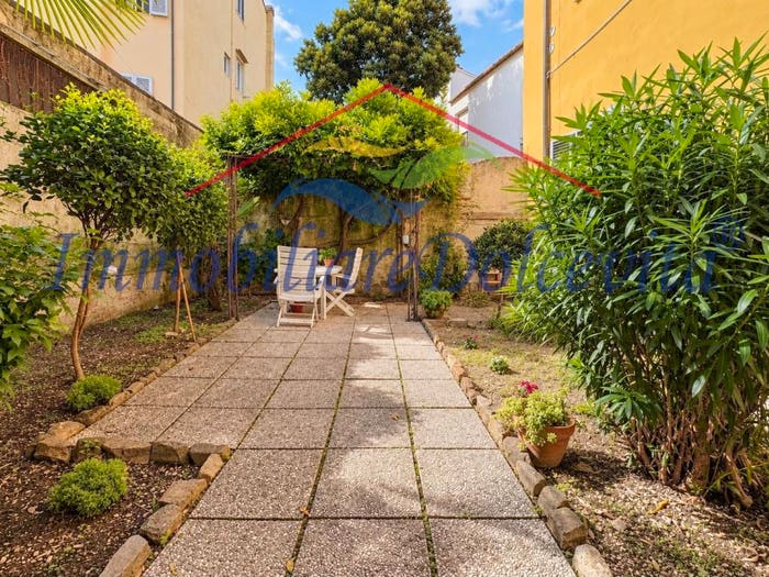 Appartamento con 6 locali in vendita in Via Fra' Giovanni Angelico, Beccaria Colombo, Firenze