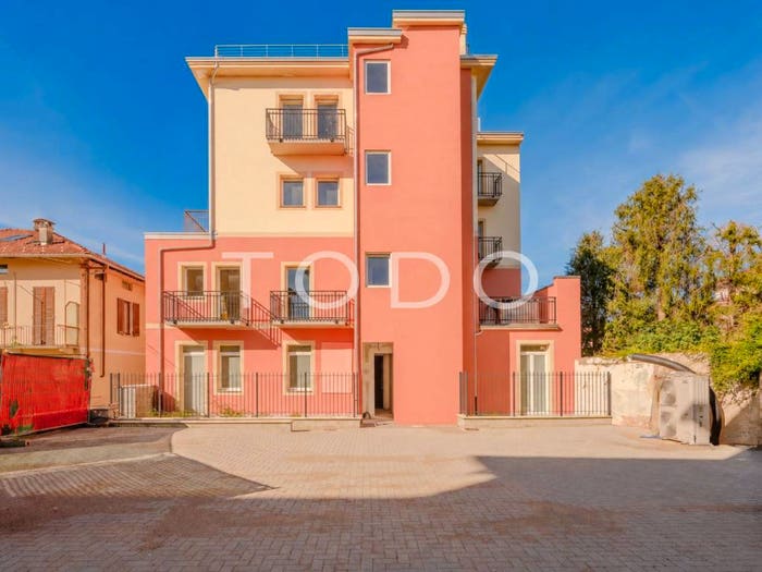 Casa quadrilocale in vendita in Via San Giuseppe Cottolengo, Masarone, Biella