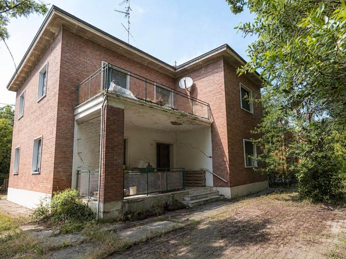 Casa con 6 locali in vendita in Centro, Castel San Pietro Terme