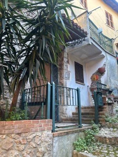 Appartamento bilocale in vendita in Via della Provvidenza, Centro, Alatri