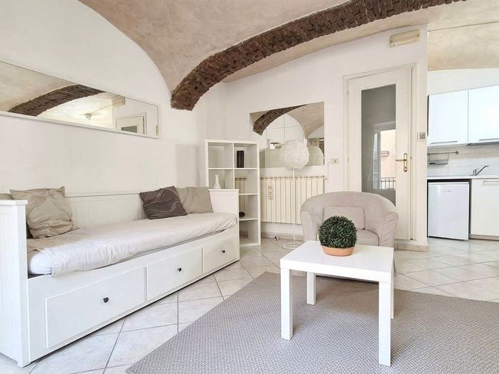 Appartamento monolocale in vendita in Vicolo Brofferio, Suna, Verbania
