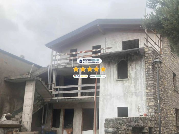 Appartamento con 6 locali in vendita in Via S Rocco, Centro, Parzanica