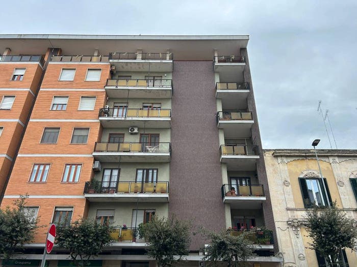 Appartamento con 5 locali in vendita in Via Imperatore Adriano, Mazzini, Lecce