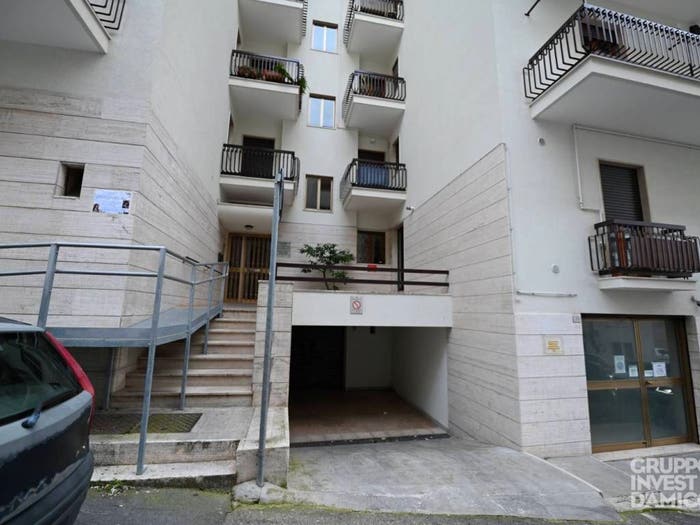 Appartamento con 6 locali in vendita in Via Greco Mario, Martina Franca
