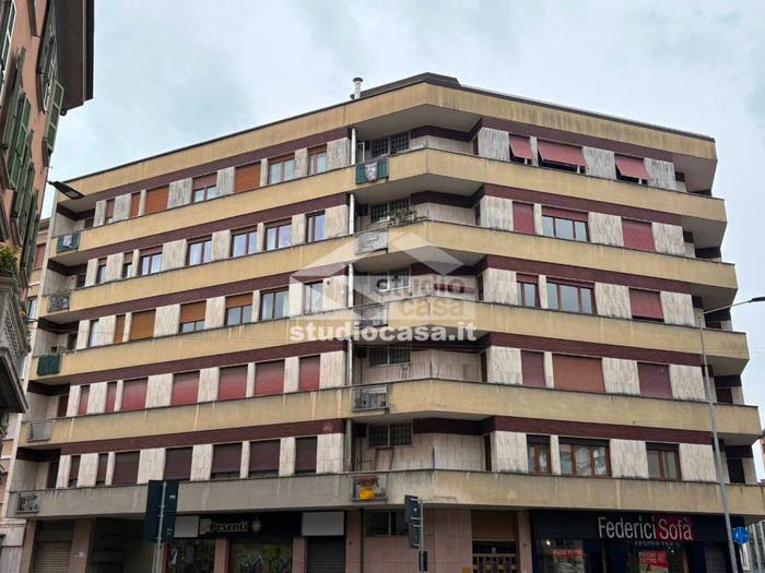 Appartamento quadrilocale in vendita in Via Maj, Borgo Palazzo, Bergamo