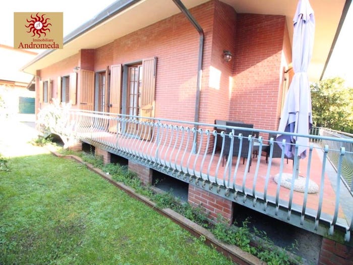 Casa con 6 locali in vendita in Piazza Giuseppe Garibaldi, Centro, Forte dei Marmi