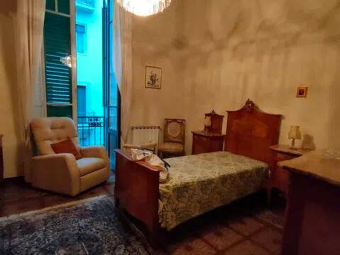 Appartamento trilocale in vendita in Via Degli Amici, Centro Storico, Messina
