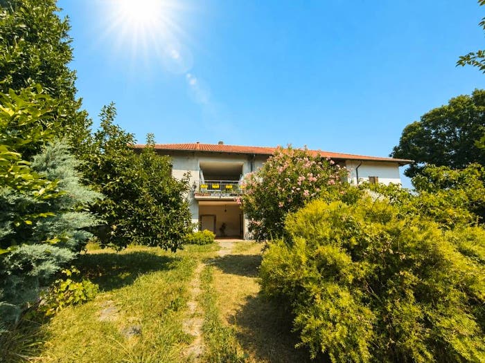 Appartamento trilocale in vendita in Via del Tuss, Tradate