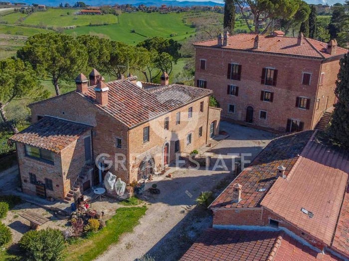 Casa con 6 locali in vendita in Via CB Cavour, Petrignano, Castiglione del Lago