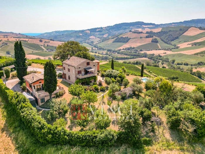 Casa con 6 locali in vendita in Strada Provinciale San Giuseppe, Montefiore dell'Aso