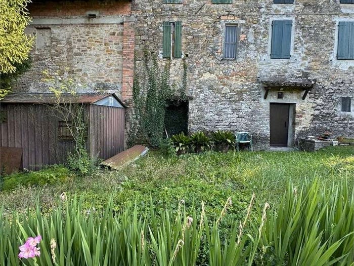 Casa con 5 locali in vendita in Quinzano, Neviano degli Arduini