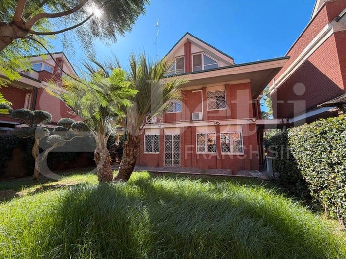 Casa con 6 locali in vendita in Viale Dello Statuto, Centro, Latina