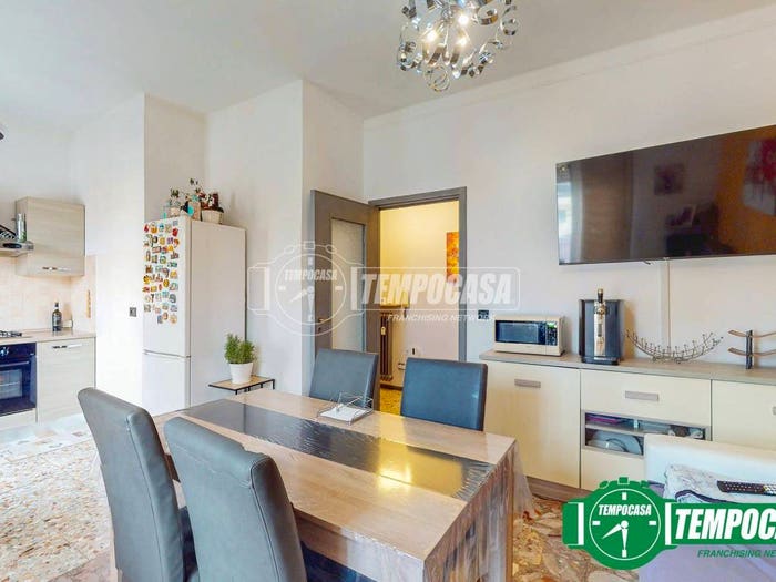 Appartamento trilocale in vendita in Via Vinzaglio, Orti, Alessandria