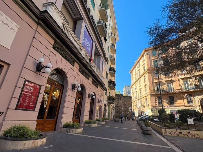 Appartamento trilocale in vendita in Vico Secondo Santa Maria Avvocata, Tribunali, Napoli