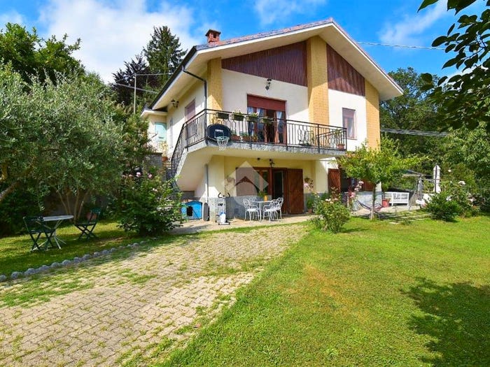 Casa con 6 locali in vendita in Via dei rododendri, Centro, Giaveno