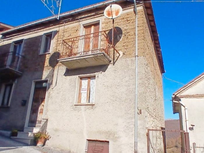 Appartamento con 6 locali in vendita in Via Principe Umberto, Petrella Salto