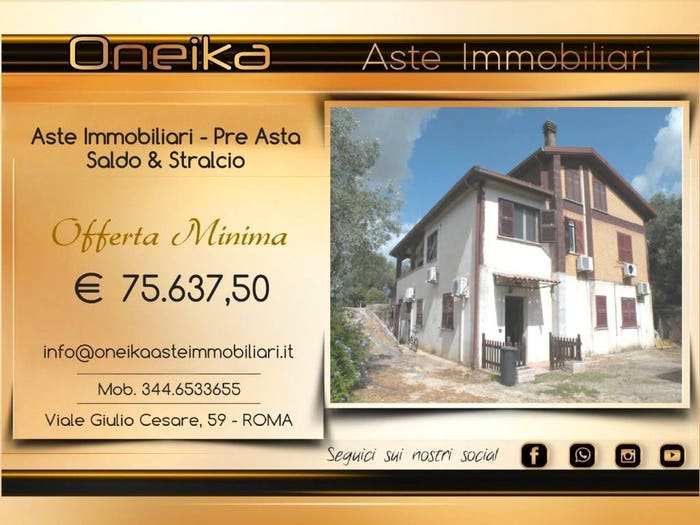 Appartamento con 5 locali in vendita in Via Stallone, Fara in Sabina