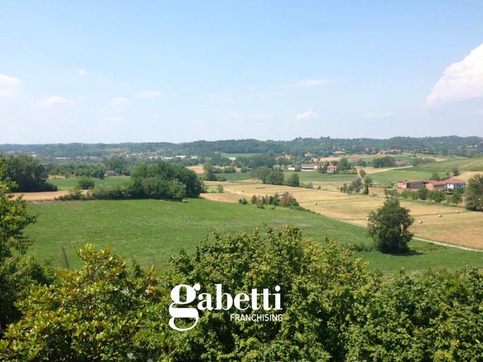 Casa con 6 locali in vendita in VIA SAN FANTINO BOTTIGLIANA, Portacomaro