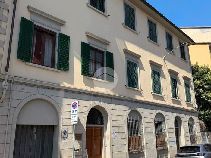 Appartamento con 5 locali in vendita in VIA Delle Ghiacciaie, Fortezza Stazione, Firenze