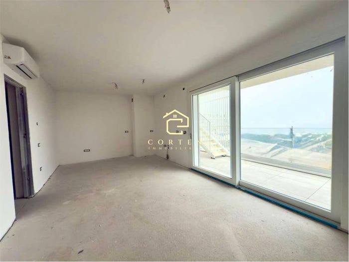 Appartamento con 5 locali in vendita in VIA FIUME, Lido Est, Jesolo