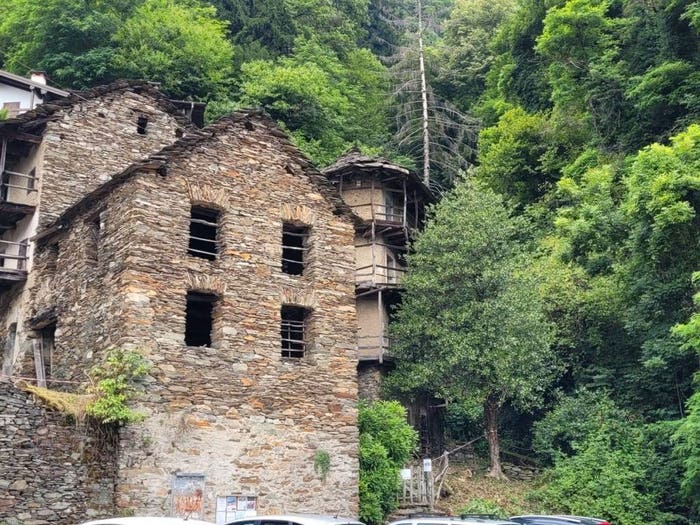 Case in Vendita e in Affitto - 2