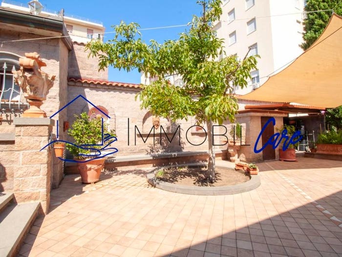 Casa con 6 locali in vendita in Via Don Bosco, Ospedale Stazione, Livorno