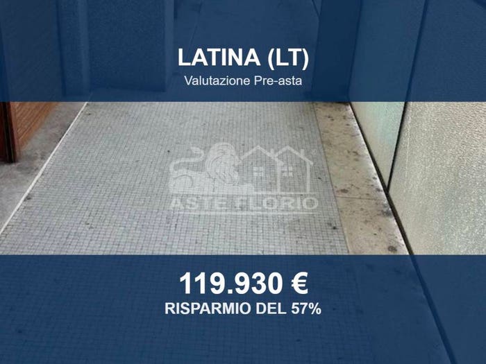 Appartamento con 6 locali in vendita in Corso Giacomo Matteotti, Centro Centro Storico Nicolosi, Latina