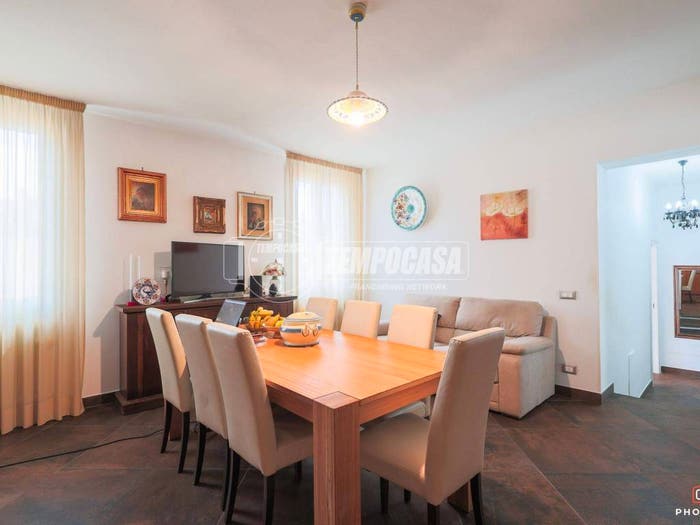 Casa con 6 locali in vendita in Via dei Pozzi, Vicoli Redentore, Ravenna