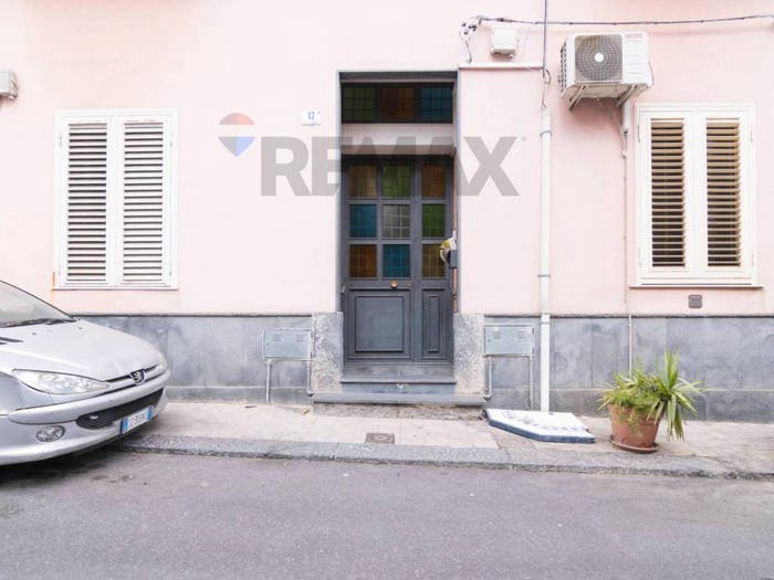 Appartamento con 5 locali in vendita in Via Licciardi, Picanello, Catania