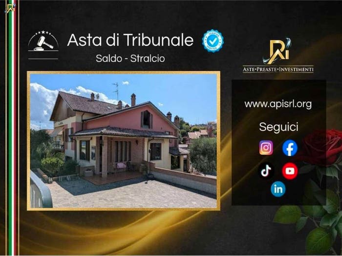 Appartamento con 6 locali in vendita in Viale Vittorio Veneto, Centro, Mondolfo