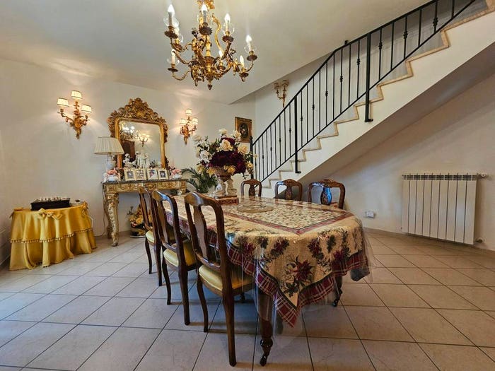 Casa con 6 locali in vendita in Via Lombardia, Marechiaro, Anzio