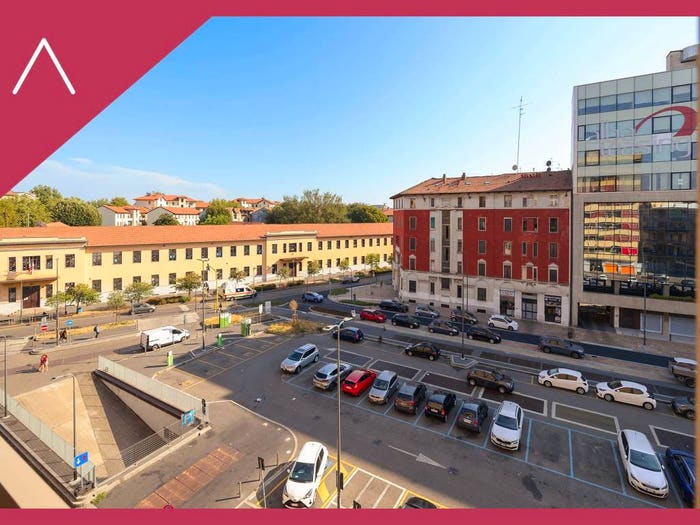 Appartamento con 6 locali in vendita in Via Polesine, Corvetto, Milano