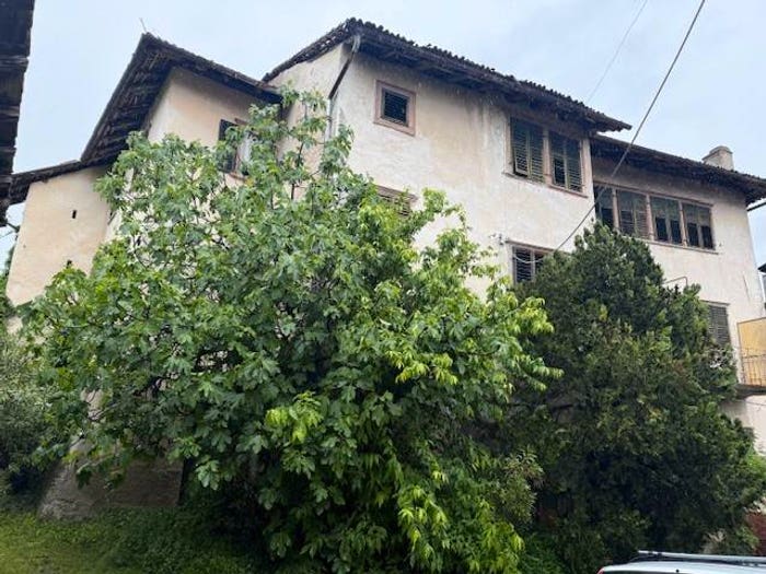 Casa con 6 locali in vendita in Via Pfleganger, Centro, Caldaro sulla Strada del Vino