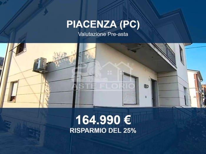 Appartamento con 6 locali in vendita in Via Antonio Morenghi, Sant'Antonio Veggioletta Borgotrebbia, Piacenza