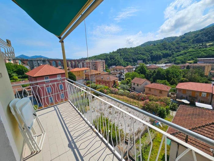 Appartamento con 6 locali in vendita in Via Campomorone, Pontedecimo, Genova