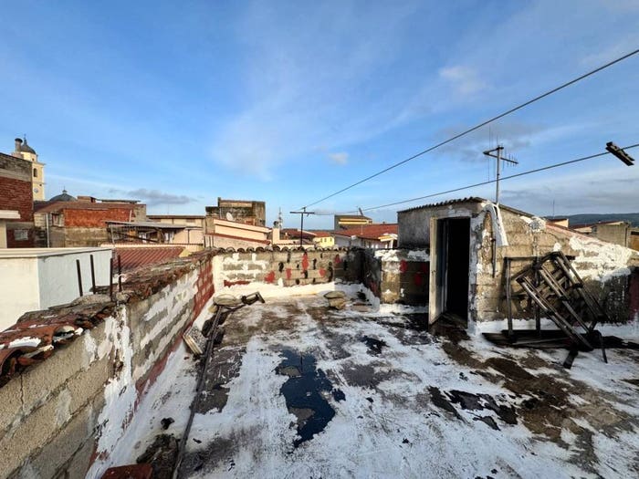Casa con 5 locali in vendita in Via Brigata Sassari, Centro, Siniscola