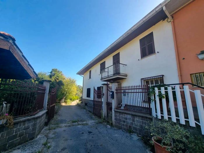 Casa con 6 locali in vendita in Via Valcagnano, Trivigliano
