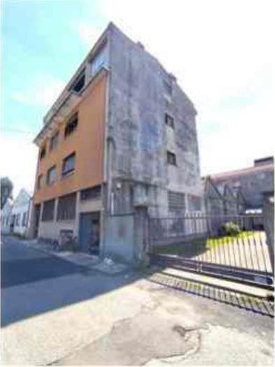 Appartamento trilocale in vendita in Vicolo alla Cascina Foglia, Sciarè, Gallarate