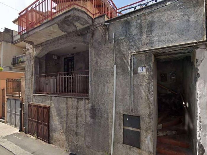Appartamento trilocale in vendita in Via Saglietti, Barriera Leucatia, Catania