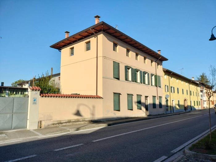 Casa con 6 locali in vendita in Via Guglielmo Marconi, Campolongo Tapogliano