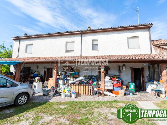 Casa con 6 locali in vendita in Via Barnabo', Centro, Gombito