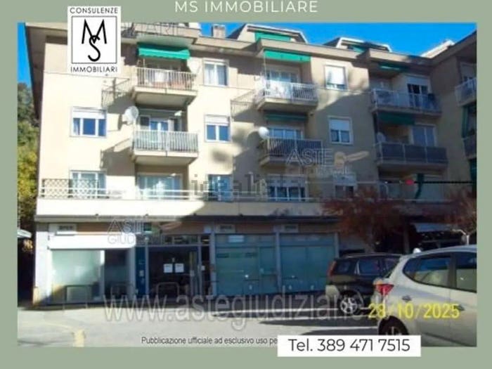 Appartamento con 5 locali in vendita in Via Valcuvia, Centro, Cittiglio