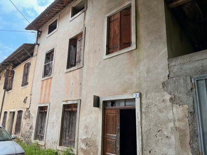 Casa quadrilocale in vendita in Via Gobbi Alti, Centro, Cornedo Vicentino