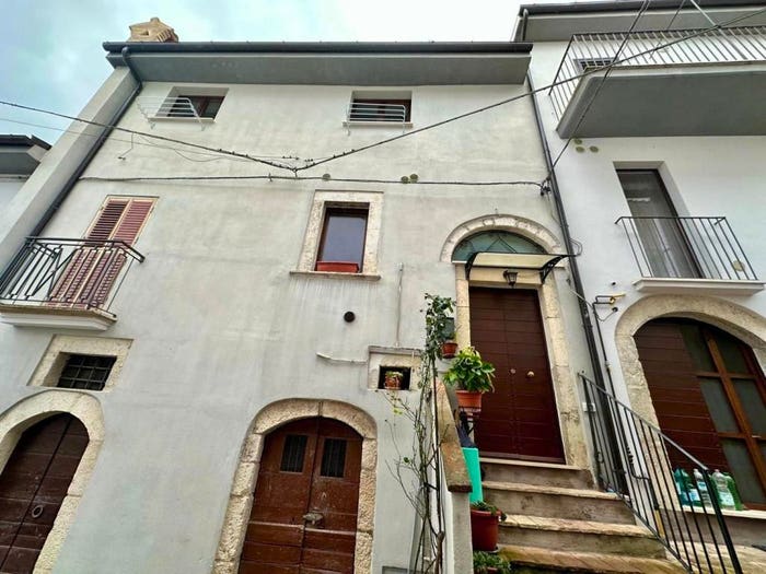 Casa con 5 locali in vendita in Via Aristeo snc, Centro, Tione degli Abruzzi