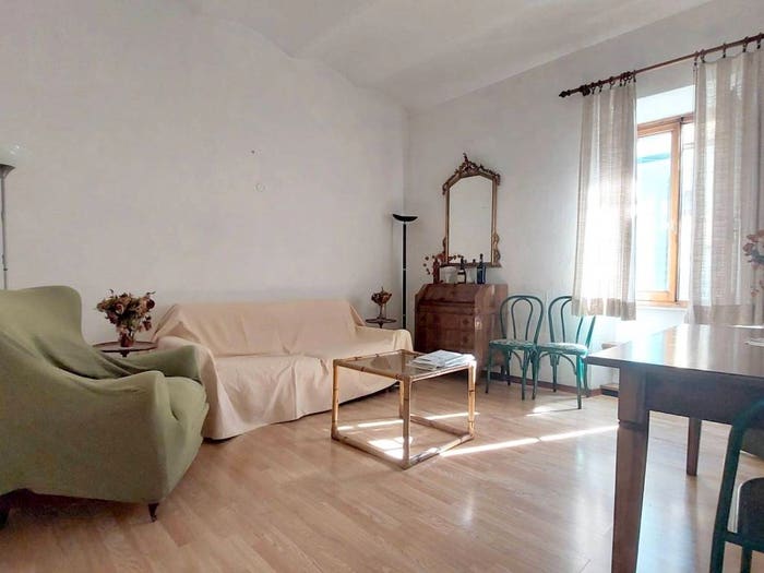 Appartamento quadrilocale in vendita in Piazza Massimo d'Azeglio, D'Azeglio, Firenze